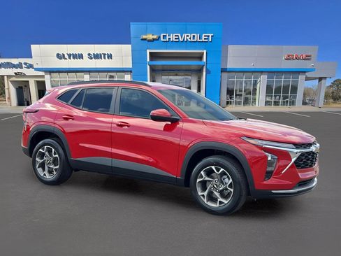 New 2026 Chevrolet Trax LT w/ Driver Confidence Package image 5