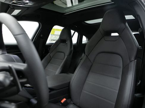 New 2026 Porsche Panamera 4S image 5