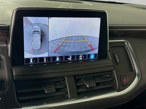 Certified 2021 Chevrolet Tahoe Z71 w/ Z71 Signature Package image 8