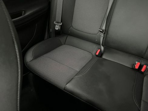 Used 2025 Buick Encore GX Preferred image 40