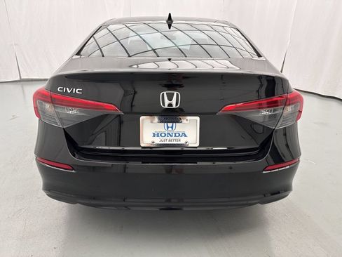 Used 2024 Honda Civic EX image 7