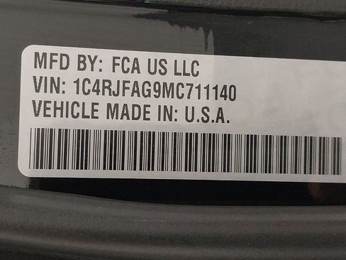Used 2021 Jeep Grand Cherokee Laredo AWD/4WD image 33