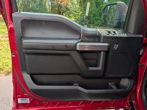 Used 2019 Ford F150 XLT w/ Equipment Group 302A Luxury AWD/4WD image 34