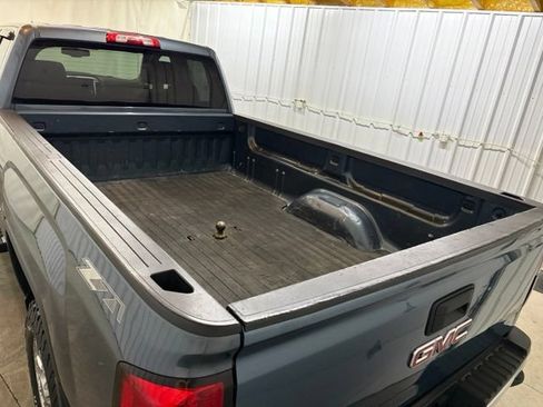 Used 2015 GMC Sierra 2500 SLE w/ SLE Preferred Package AWD/4WD image 7