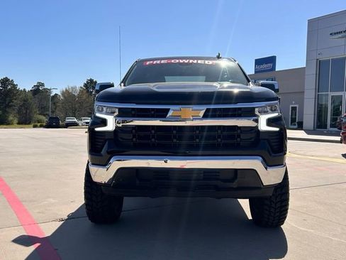 Used 2023 Chevrolet Silverado 1500 LT image 2