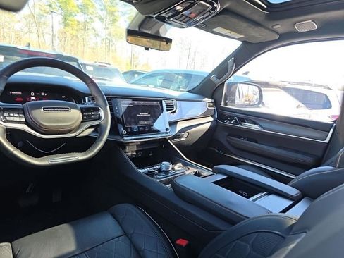 Used 2024 Jeep Grand Wagoneer Series III w/ Quick Order Packagew 28T image 5