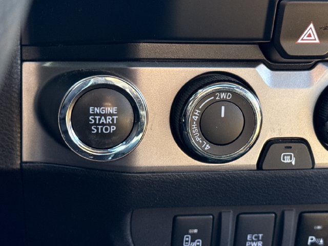 Certified 2023 Toyota Tacoma Limited AWD/4WD image 37