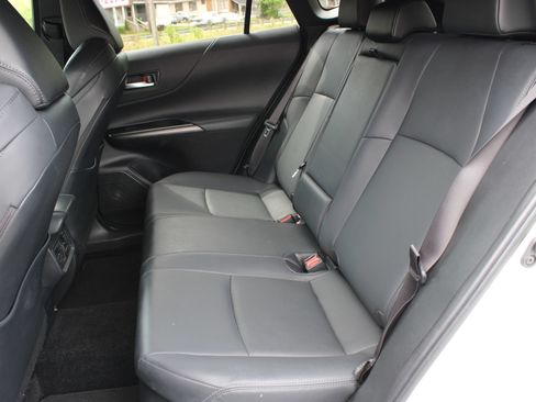 Used 2023 Toyota Venza Nightshade AWD/4WD image 18