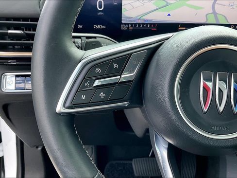 Certified 2025 Buick Envision Avenir AWD/4WD image 24