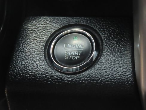 Used 2017 Ford F250 Platinum AWD/4WD image 30