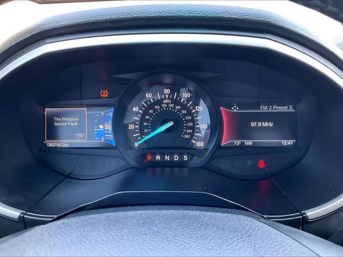 Used 2017 Ford Edge SEL w/ Equipment Group 201A AWD/4WD image 25