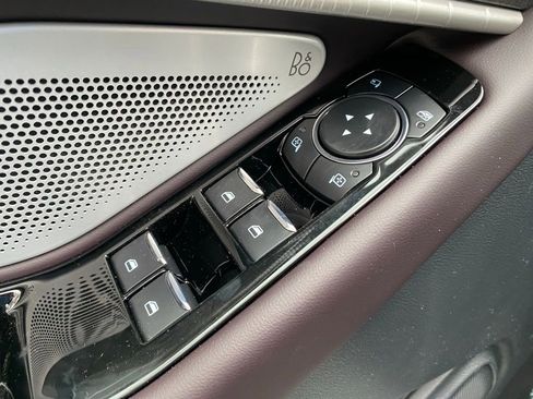 New 2026 Ford Explorer Platinum image 13