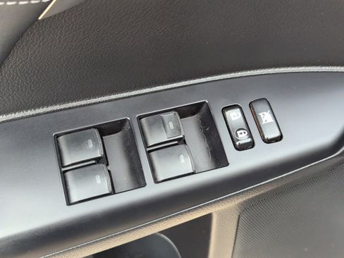 Used 2014 Lexus CT 200h image 22