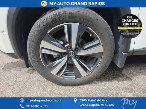 Used 2023 Nissan Rogue SL AWD/4WD image 29