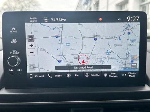 Certified 2024 Honda Pilot Touring image 18