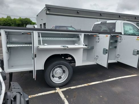 New 2024 RAM 5500 Tradesman image 8