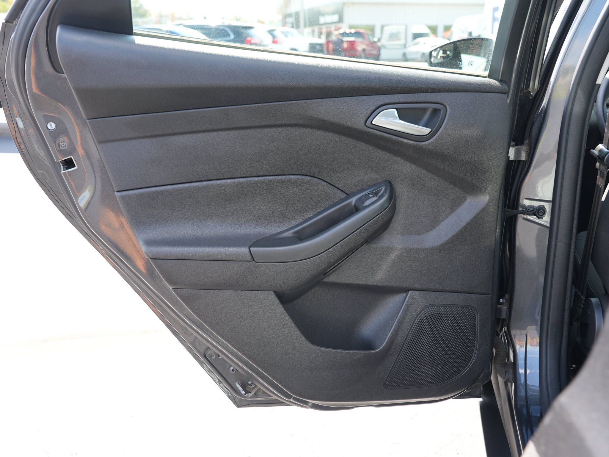 Used 2018 Ford Focus SE FWD image 20