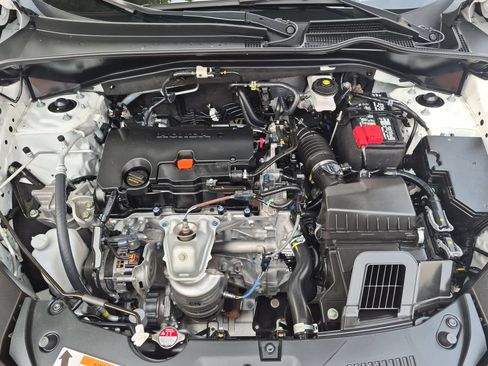 Certified 2024 Honda HR-V Sport image 32