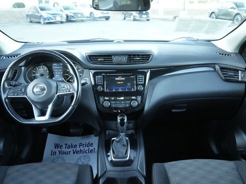 Used 2020 Nissan Rogue Sport SV w/ All-Weather Package image 16