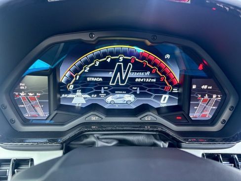 Used 2020 Lamborghini Aventador SVJ image 17