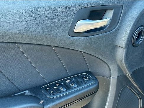 Used 2019 Dodge Charger GT image 17