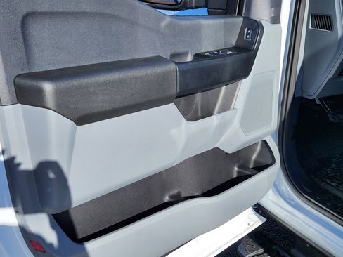 New 2026 Ford F250 XL w/ XL Chrome Package image 18