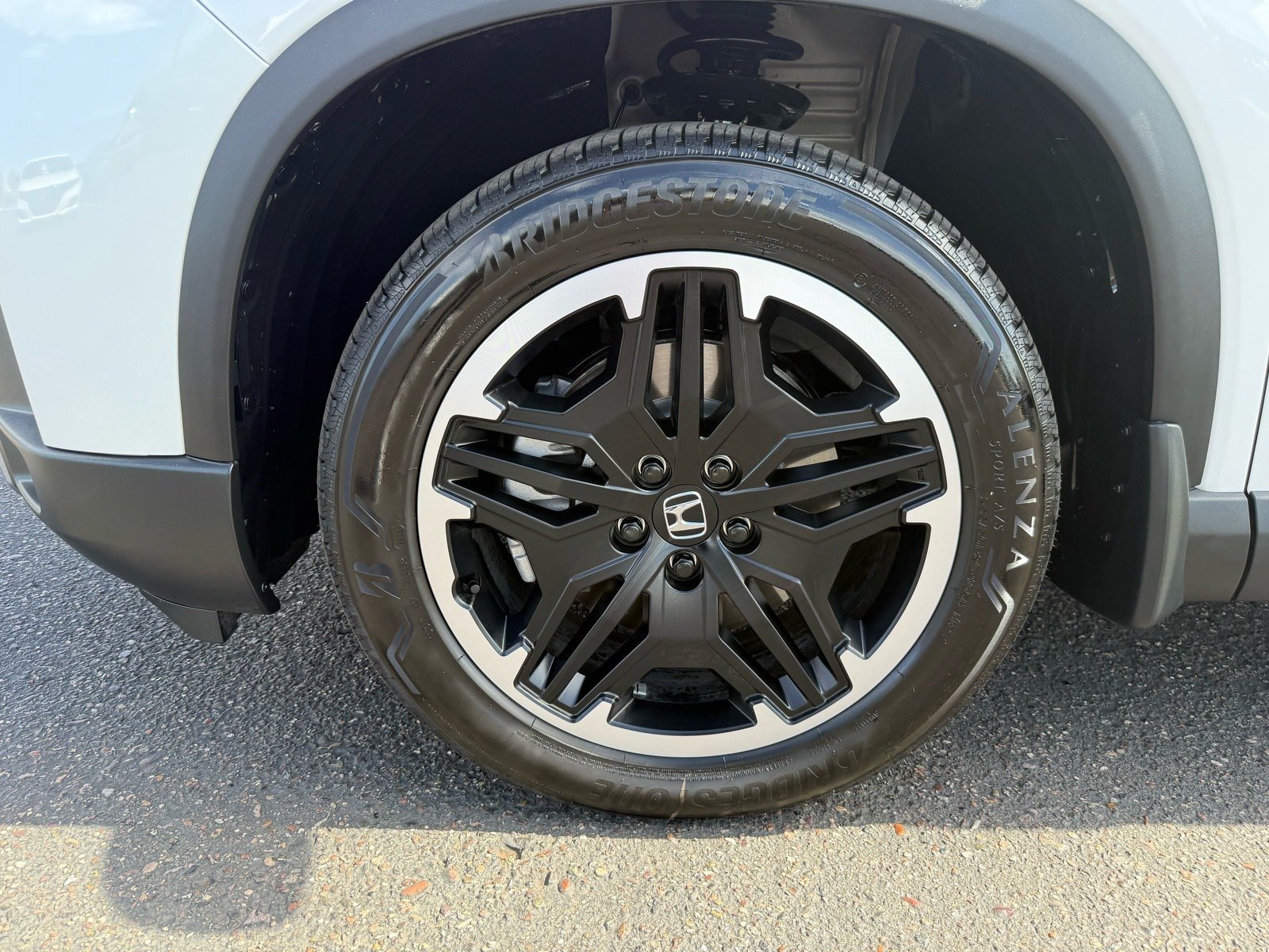 Used 2026 Honda Pilot Touring image 11