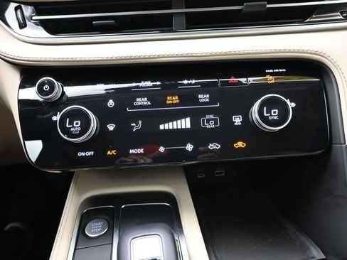 Used 2024 INFINITI QX60 Pure FWD image 27