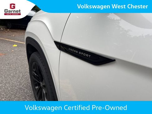 Certified 2023 Volkswagen Atlas Cross Sport SEL R-Line AWD/4WD image 36