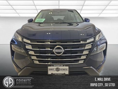 Used 2026 Nissan Rogue SV AWD/4WD image 8