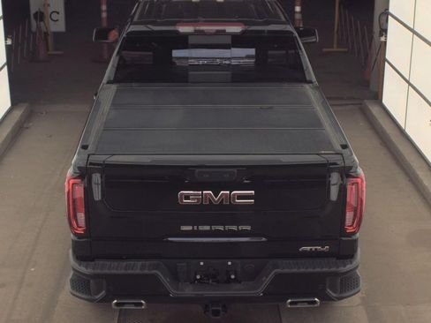 Used 2024 GMC Sierra 1500 AT4 w/ Technology Package AWD/4WD image 16