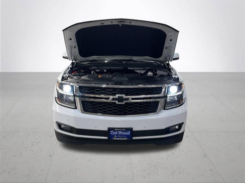 Used 2020 Chevrolet Suburban LT w/ Luxury Package image 5