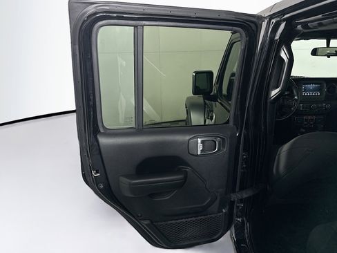 Used 2021 Jeep Wrangler Unlimited Sport image 26