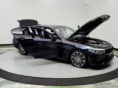 Used 2019 BMW 530i 530i w/ M Sport Package image 10