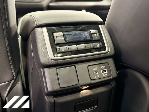Used 2026 Subaru Ascent Limited Bronze AWD/4WD image 27