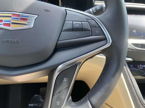 Used 2018 Cadillac XT5 Premium Luxury FWD image 22