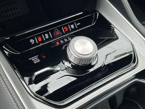 New 2026 Jeep Grand Wagoneer 4WD image 29