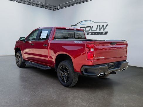 Used 2025 Chevrolet Silverado 1500 LT Trail Boss w/ Convenience Package II AWD/4WD image 5