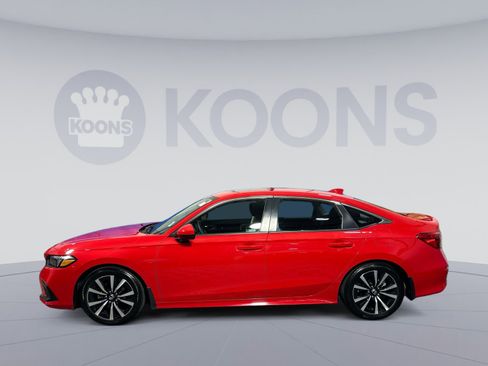 Used 2023 Honda Civic EX image 2