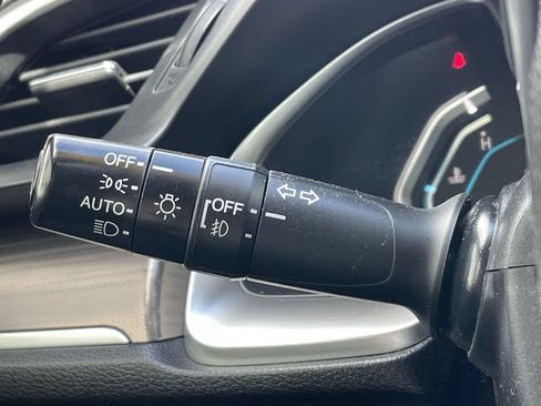 Used 2019 Honda Civic EX image 26