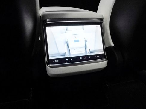 Used 2023 Tesla Model X Plaid image 41