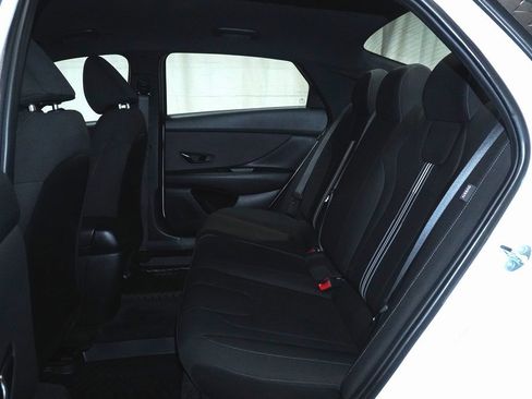 Certified 2025 Hyundai Elantra Sport image 14