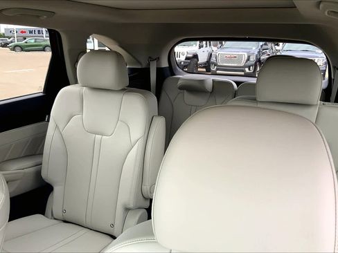 Certified 2024 Kia Sorento SX image 19