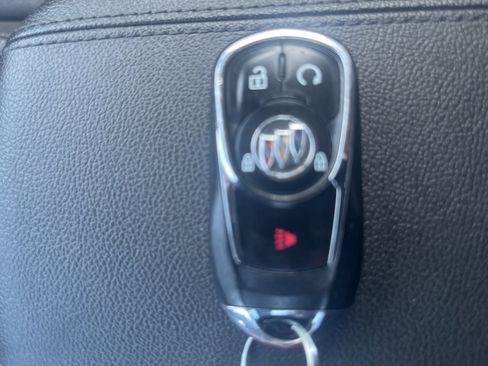 Used 2022 Buick Encore GX Select image 24