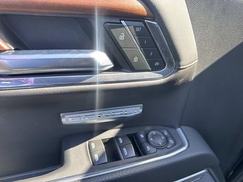 Used 2023 GMC Sierra 1500 Denali w/ Technology Package image 25