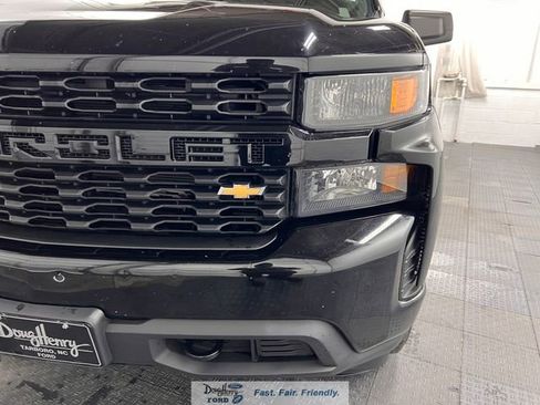 Used 2022 Chevrolet Silverado 1500 Custom image 11
