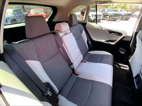 Used 2025 Toyota RAV4 XLE w/ Convenience Package image 20