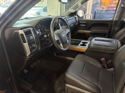 Used 2014 Chevrolet Silverado 1500 LTZ RWD image 13
