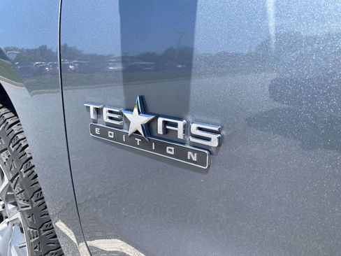Used 2019 Chevrolet Silverado 1500 LT w/ Texas Edition RWD image 12