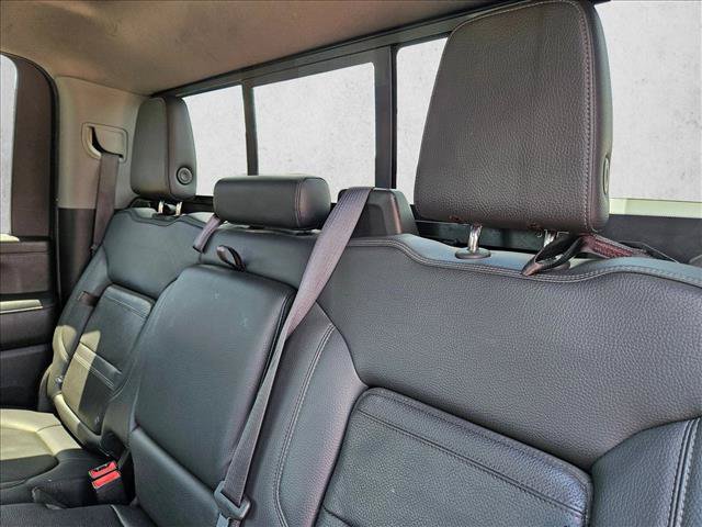 Used 2021 GMC Sierra 2500 Denali w/ Denali Ultimate Package AWD/4WD image 18